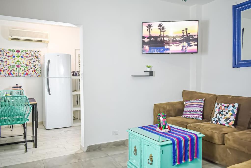 Downtown Beautiful 2Br Apartment Blocks From Beach #5 拉巴斯 外观 照片