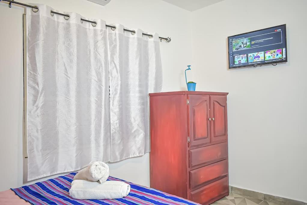 Downtown Beautiful 2Br Apartment Blocks From Beach #5 拉巴斯 外观 照片